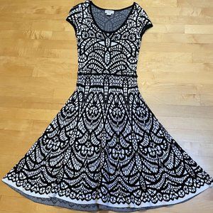 Carmen Marc Valvo black and white midi dress, size